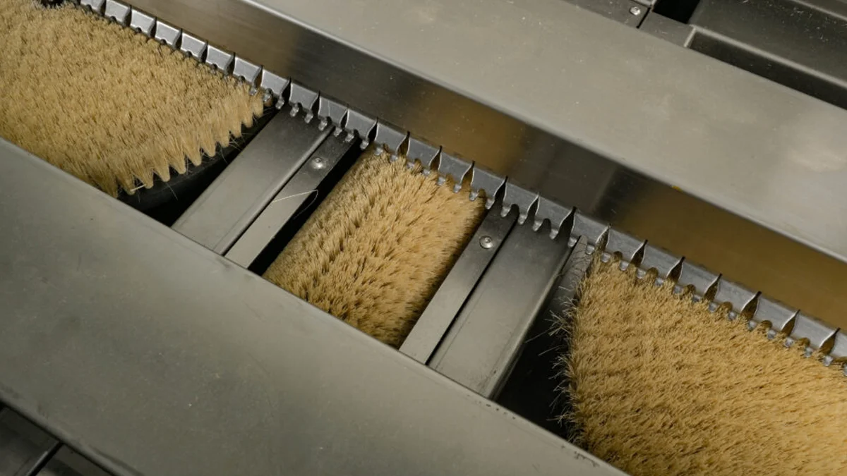 Wet and Dry Brushes PCBA Single Side Cleaning Machine DEZ C758 Cleaning System coating roller
