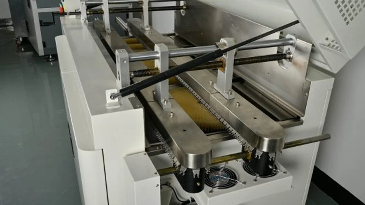 Cleaning-Agent Application PCBA Single Side Cleaning Machine DEZ C758 Conveyor System