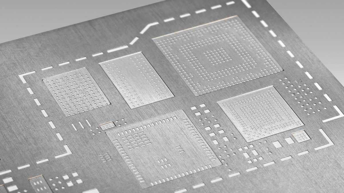 Solder-Paste-Stencil-Cleaning-Methods-Compared
